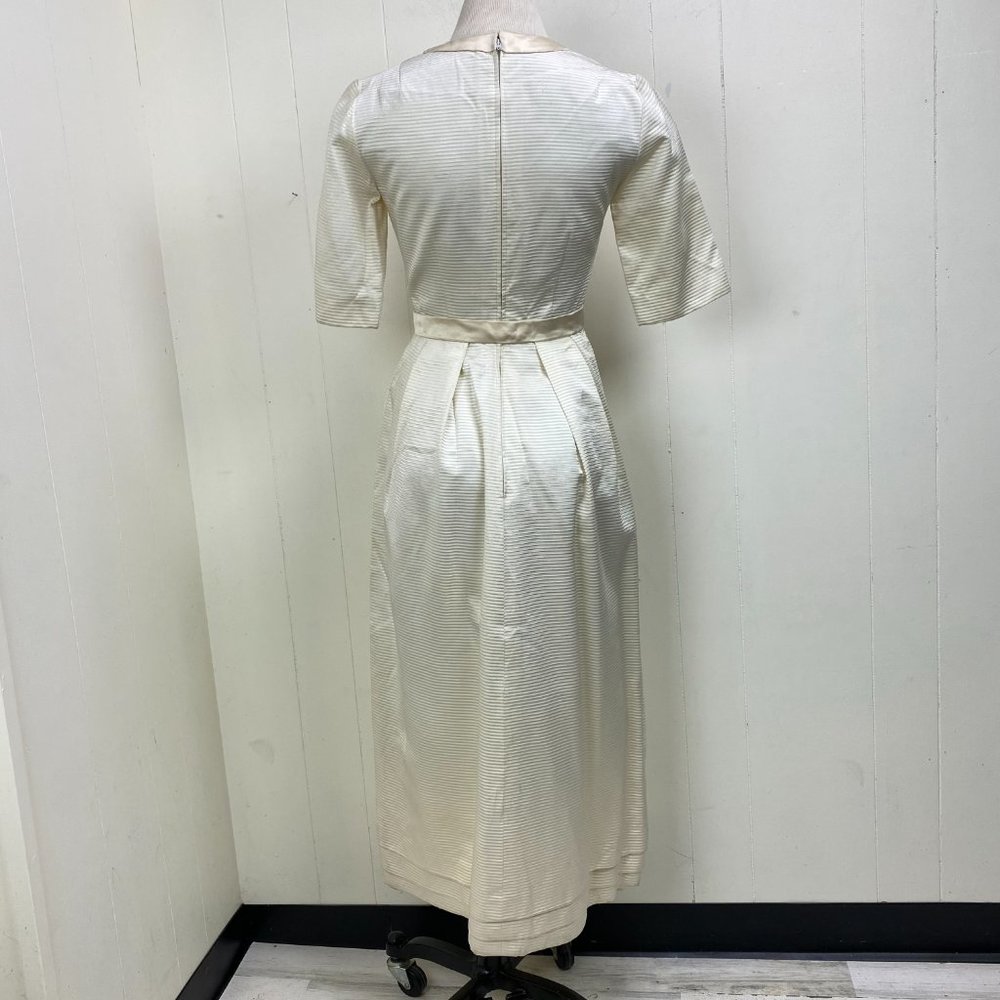 Vintage Ivory Ribbon Bow & Trim Wedding Dress - Picture 11 of 14